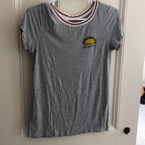 Taco ‘Bout Love gray shirt